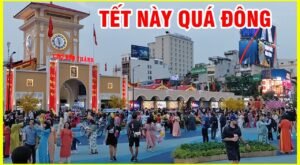 Tết này quá đông ở chợ bến thành