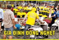 Gia định đông nghẹt ngày cuối năm hoa tết phủ kín công viên