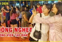 Tết sài gòn mọi người đổ về tao đàn quá đông!