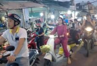 Chợ tự phát hiệp thành buổi chiều quận 12 đông kín đường!